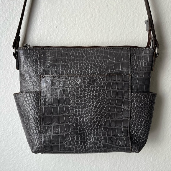 Patricia Nash Handbags - Patricia Nash Leather Croc Embossed Crossbody Bag Purse-Gray-Zipper-EUC-Classic